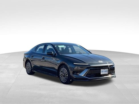 New 2026 Hyundai Sonata SEL image 1