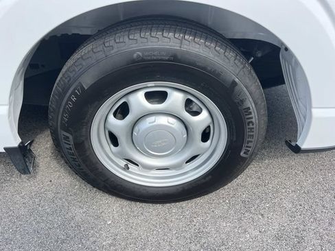 Used 2025 Ford F150 XL RWD image 14