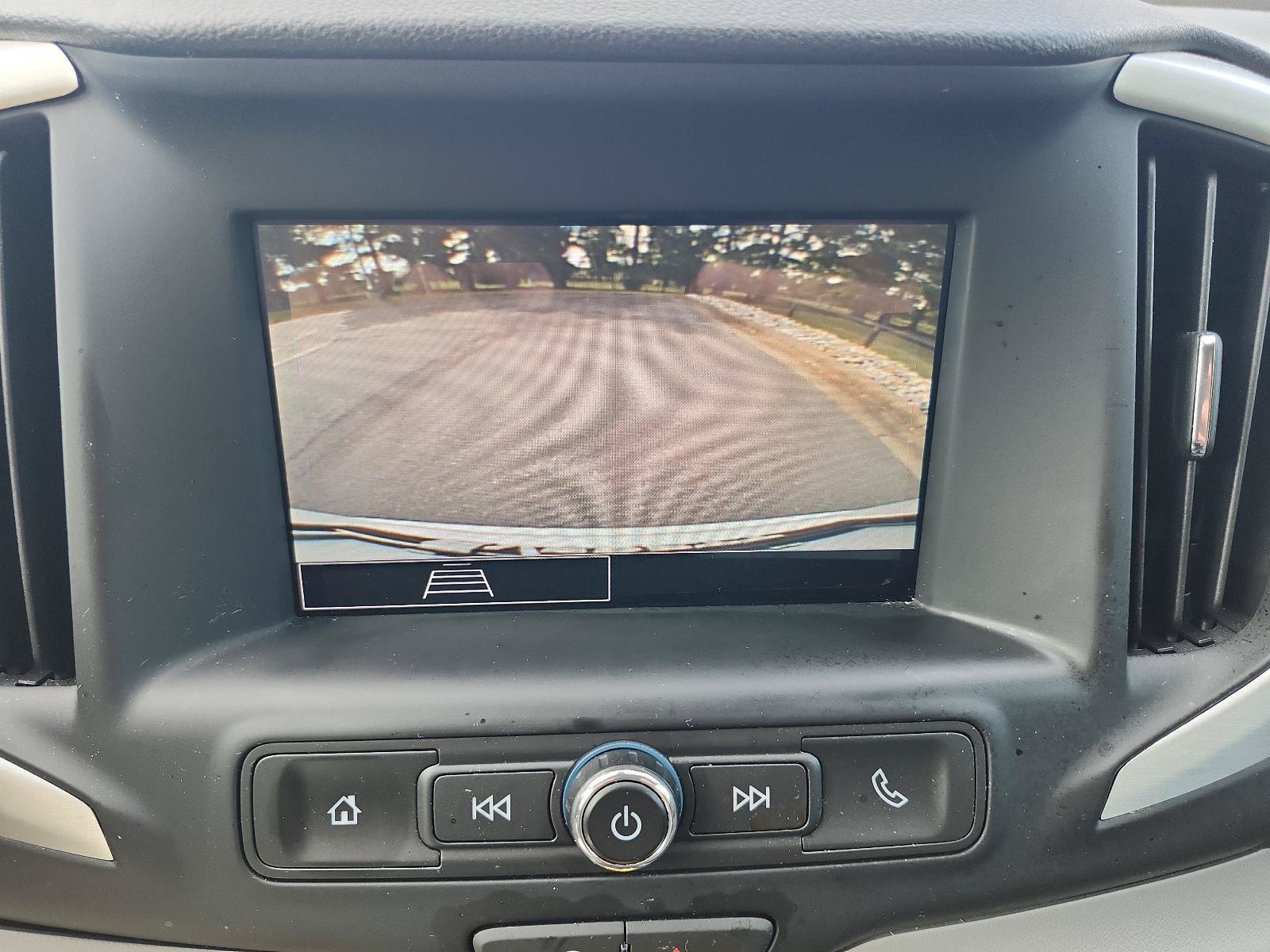 Used 2024 GMC Terrain SLE FWD image 15