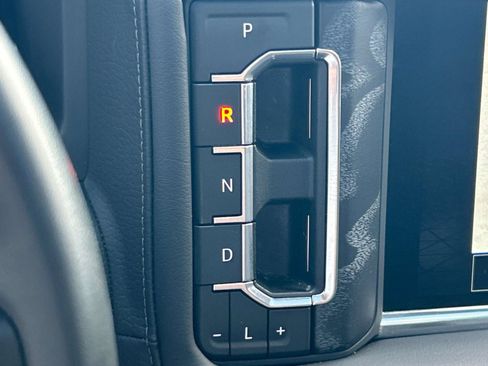 Used 2023 GMC Yukon Denali w/ LPO, Floor Liner Package AWD/4WD image 33