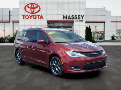 Used 2018 Chrysler Pacifica Touring-L w/ Premium Audio Group
