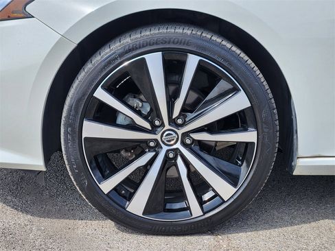 Used 2021 Nissan Altima 2.5 SR image 10