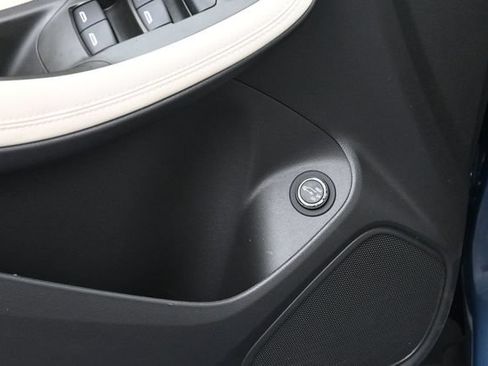Used 2025 Buick Encore GX Preferred FWD image 19