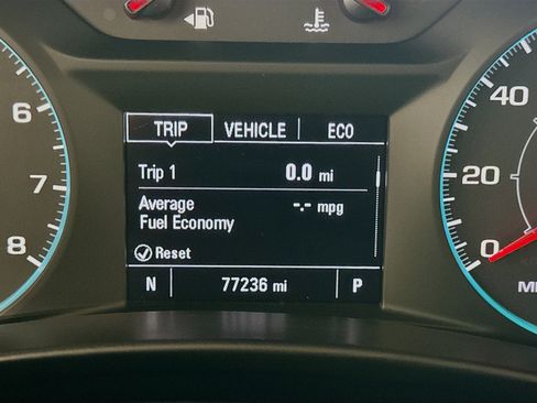 Used 2020 Chevrolet Equinox LS w/ LS Convenience Package image 14