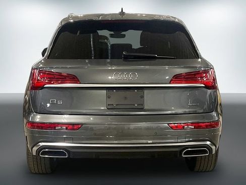 Used 2022 Audi Q5 2.0T Premium w/ Convenience Package AWD/4WD image 4