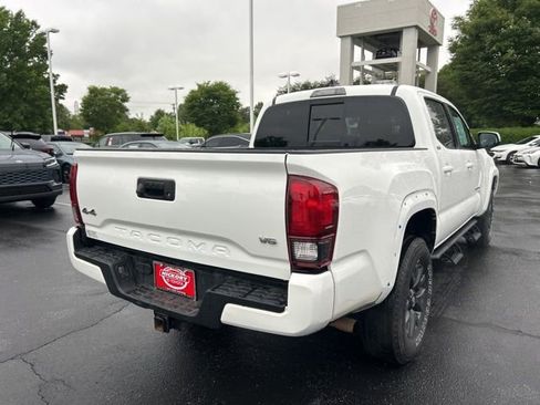 Used 2023 Toyota Tacoma SR5 w/ Technology Package AWD/4WD image 7