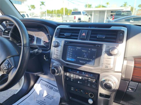 Used 2016 Toyota 4Runner Limited image 29