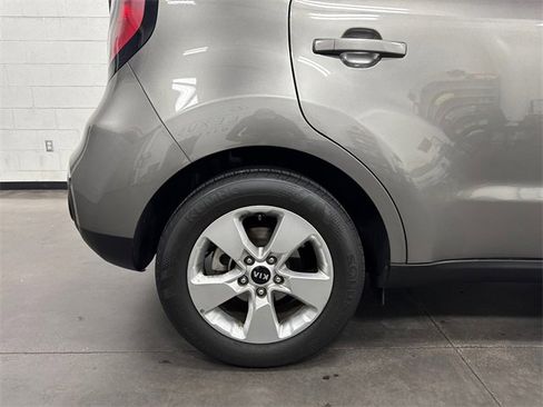 Used 2019 Kia Soul image 6