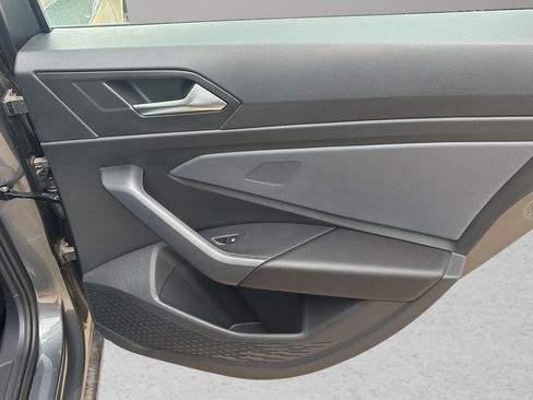 New 2026 Volkswagen Jetta SE FWD image 12