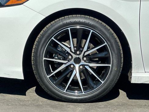 Used 2022 Toyota Camry SE image 22