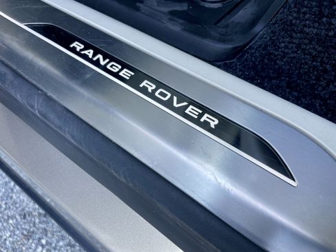 Used 2026 Land Rover Range Rover Long Wheelbase SE AWD/4WD image 35