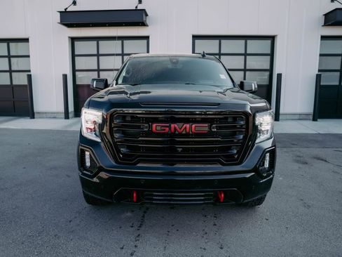 Used 2022 GMC Sierra 1500 AT4 w/ AT4 Premium Package image 2