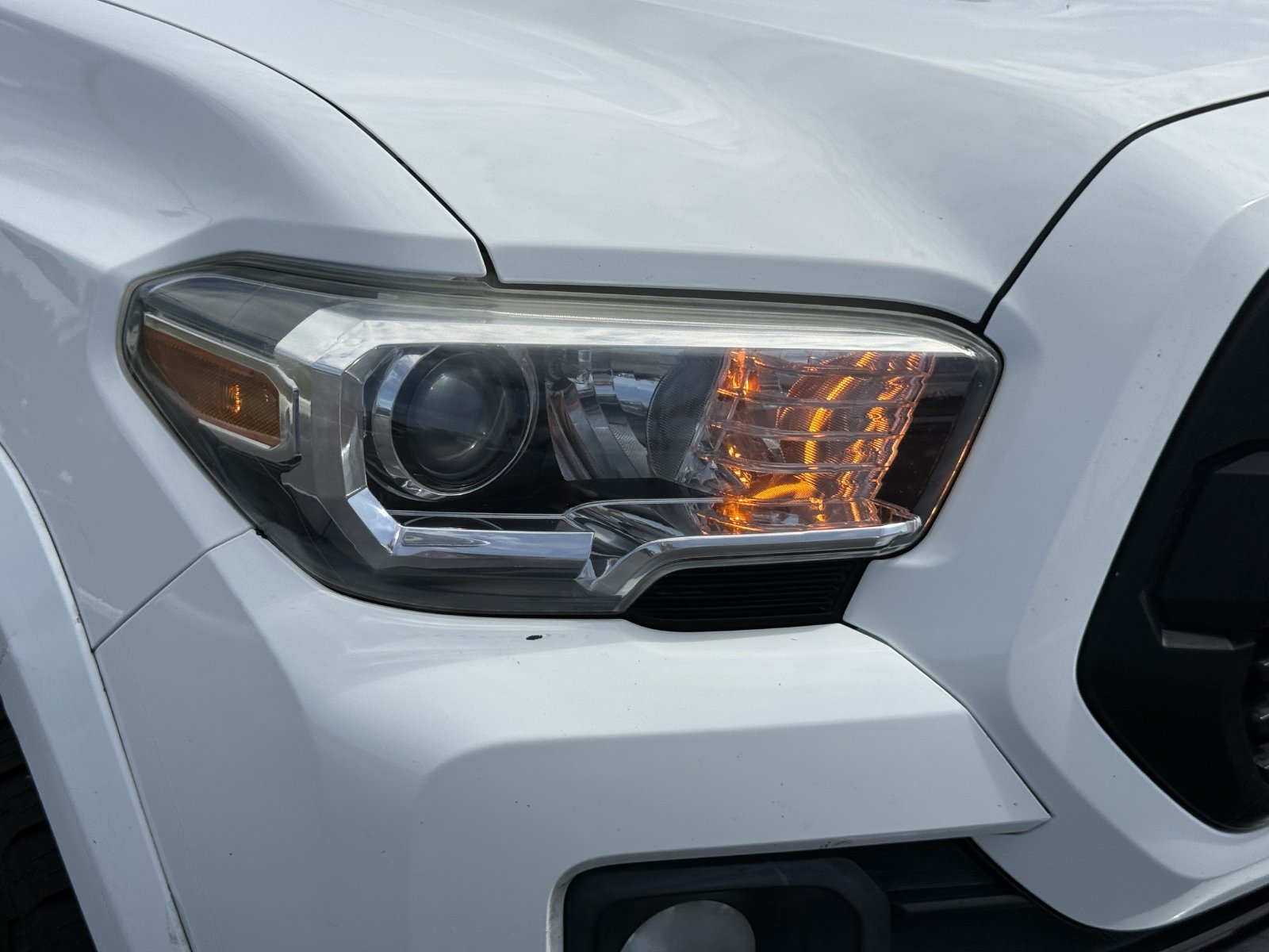 Used 2017 Toyota Tacoma SR5 RWD image 10