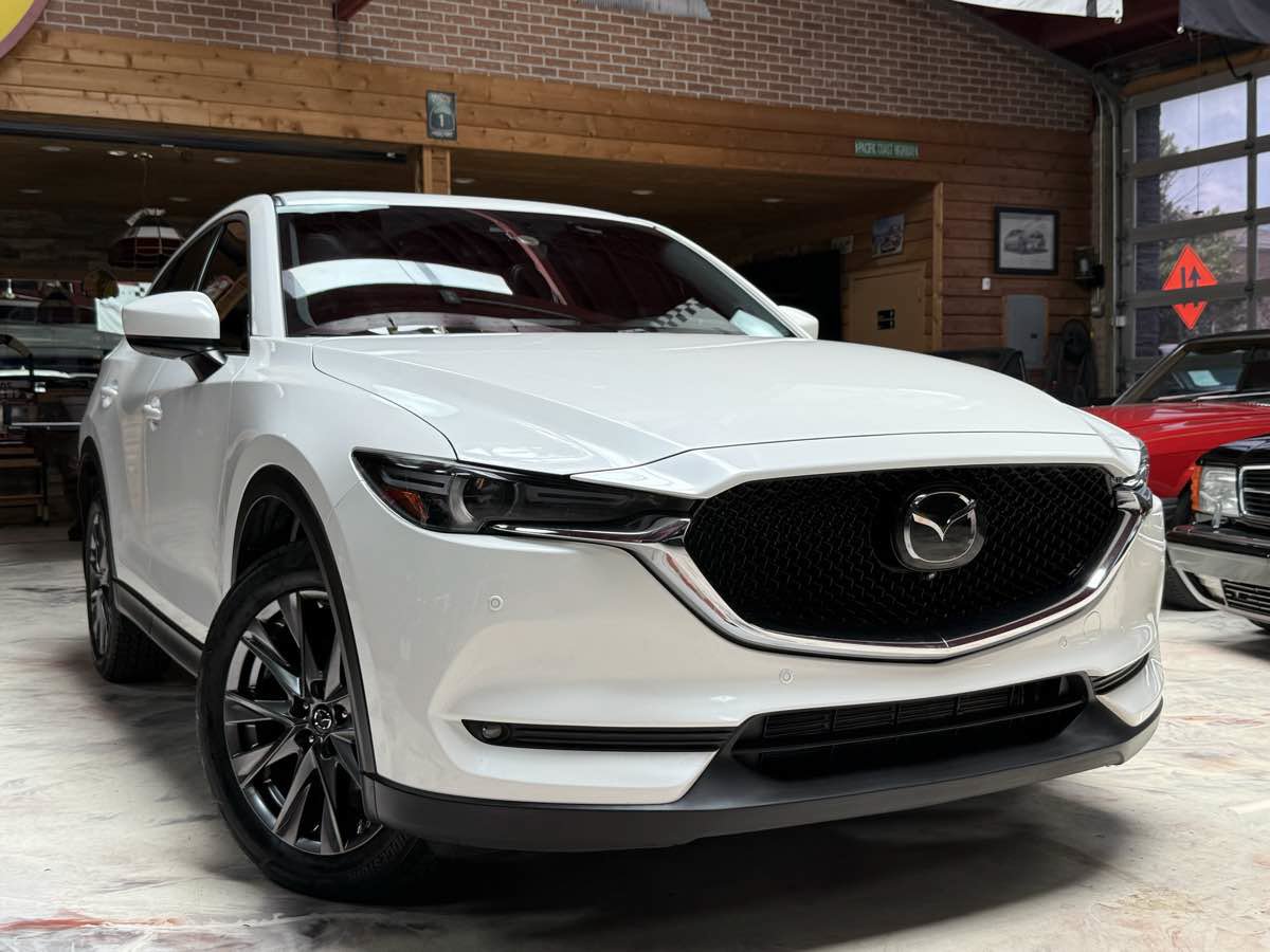 Used 2019 MAZDA CX-5 Signature AWD/4WD image 3
