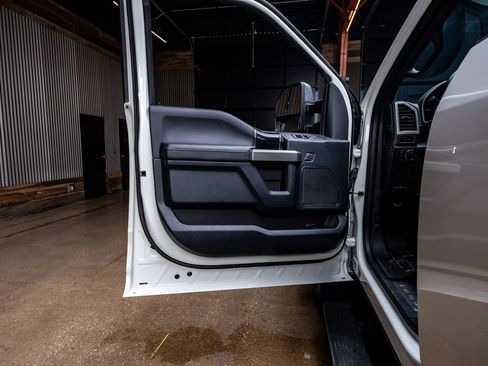 Used 2022 Ford F450 Platinum w/ FX4 Off-Road Package AWD/4WD image 37