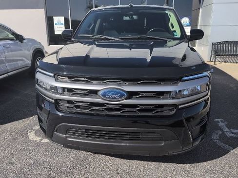 Used 2022 Ford Expedition XLT image 12