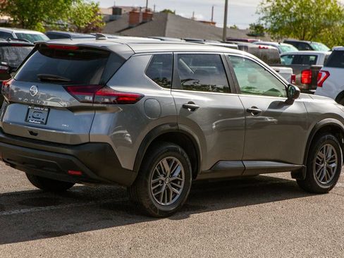 Used 2021 Nissan Rogue S AWD/4WD image 4