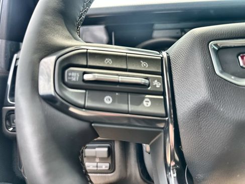 New 2026 GMC Yukon XL AT4 w/ AT4 Premium Plus Package AWD/4WD image 31