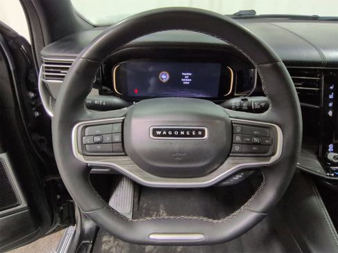 Used 2022 Jeep Wagoneer Series III w/ Premium Group I image 25