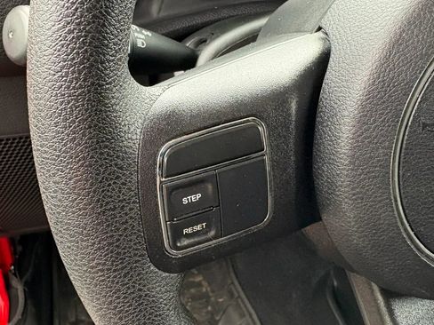 Used 2017 Jeep Wrangler Sport AWD/4WD image 17