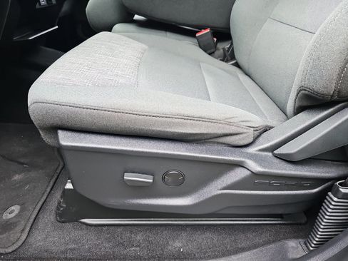 Used 2023 Ford F150 XLT RWD image 16