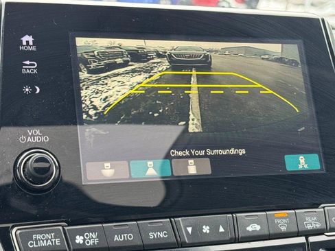 Used 2018 Honda Odyssey EX-L image 24