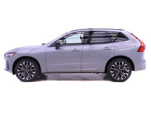 New 2026 Volvo XC60 B5 Ultra w/ Protection Package Premier AWD/4WD image 3