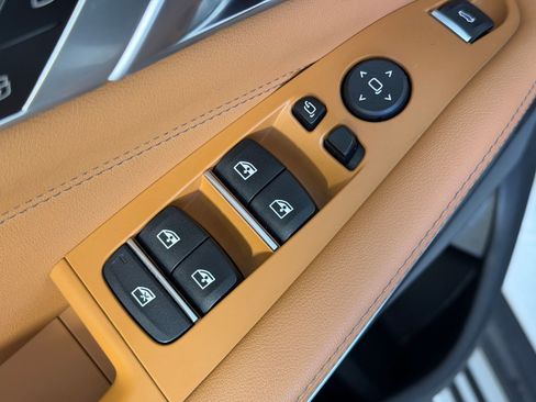 Used 2023 BMW X5 xDrive40i w/ Premium Package image 22