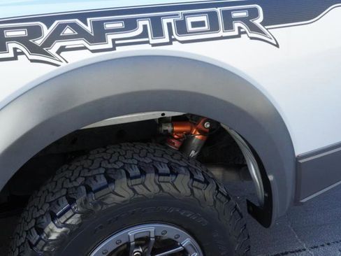 Used 2019 Ford F150 Raptor w/ Equipment Group 802A Luxury image 16