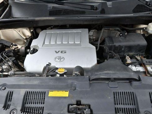 Used 2013 Toyota Highlander Limited FWD image 40
