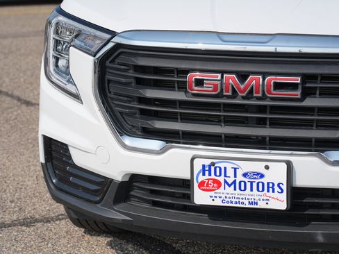 Used 2022 GMC Terrain SLE w/ Driver Convenience Package AWD/4WD image 11