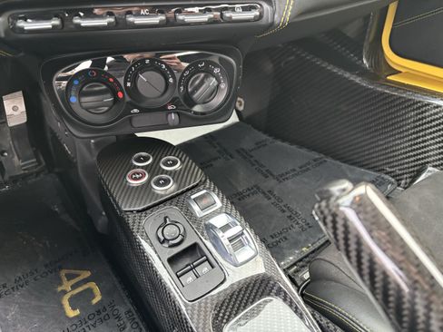 Used 2016 Alfa Romeo 4C Spider RWD image 30