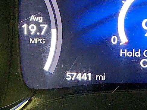 Used 2024 Chrysler Pacifica Limited FWD image 15