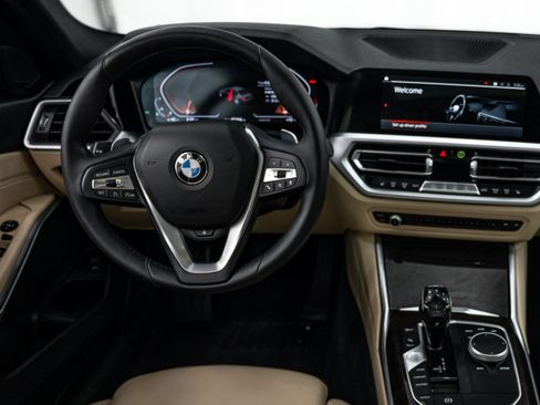 Used 2020 BMW 330i xDrive Sedan AWD/4WD image 16
