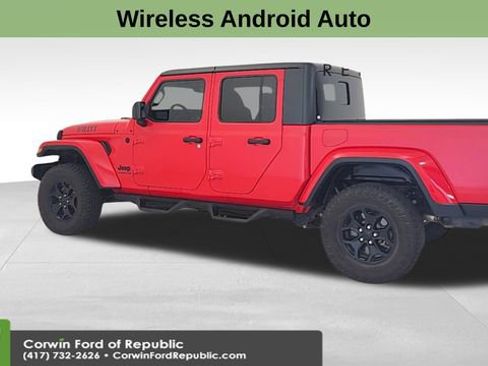 Used 2021 Jeep Gladiator Willys image 5