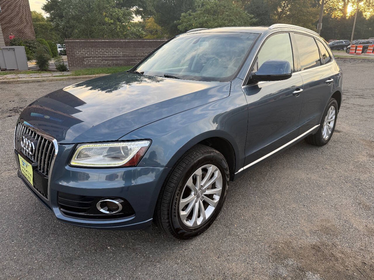 Used 2015 Audi Q5 2.0T Premium AWD/4WD image 2