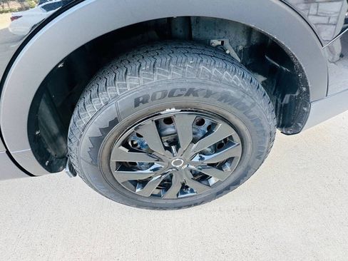Used 2013 Ford Explorer FWD image 28