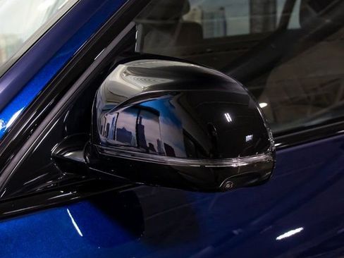 Used 2026 BMW X7 M60i image 10