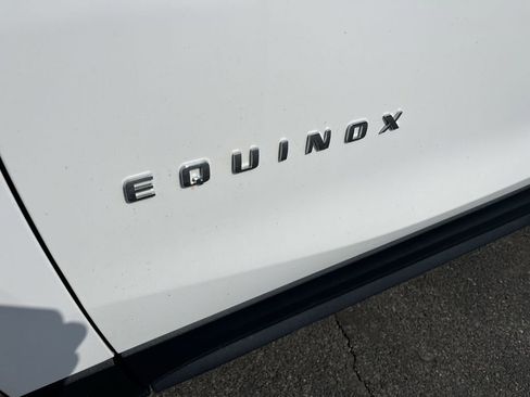 Used 2019 Chevrolet Equinox LT w/ Sun & Navigation Package AWD/4WD image 31