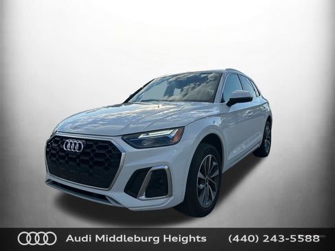 Certified 2023 Audi Q5 2.0T Premium Plus w/ Premium Plus Package AWD/4WD image 4
