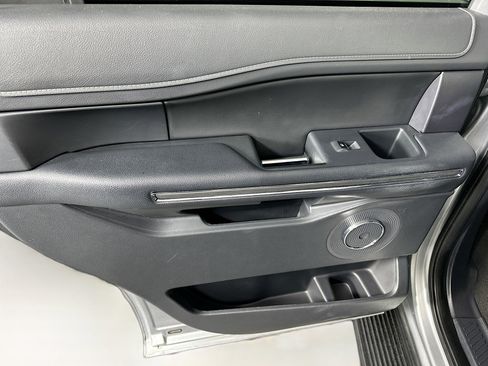 Used 2024 Ford Expedition XLT image 25