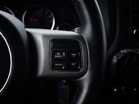 Used 2013 Jeep Wrangler Moab image 19