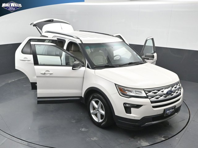 Certified 2019 Ford Explorer XLT w/ Equipment Group 202A FWD image 25