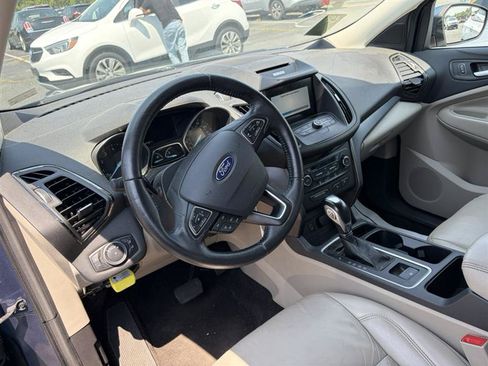 Used 2018 Ford Escape SEL FWD image 15