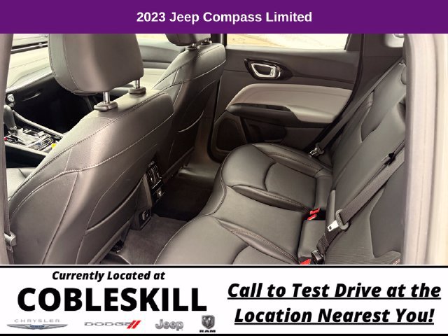 Used 2023 Jeep Compass Limited AWD/4WD image 7