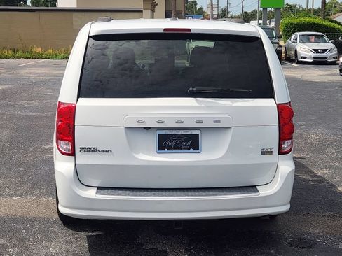 Used 2017 Dodge Grand Caravan SXT FWD image 5