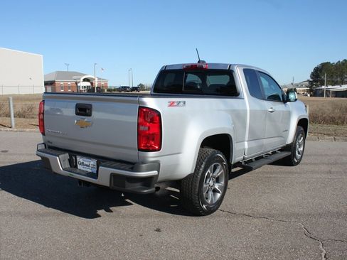 Used 2018 Chevrolet Colorado Z71 image 15