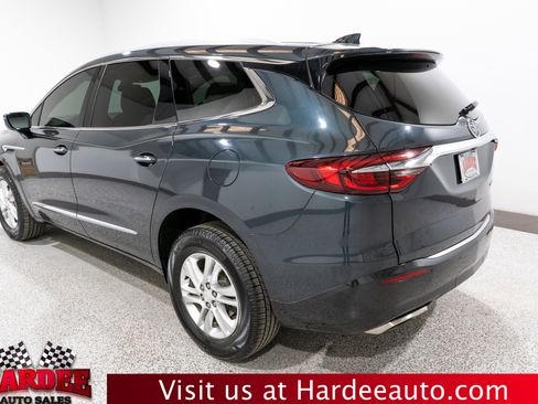 Used 2019 Buick Enclave Essence image 3