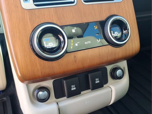 Used 2021 Land Rover Range Rover P525 Westminster Edition LWB AWD/4WD image 22