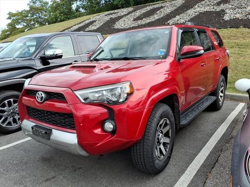 Used 2019 Toyota 4Runner TRD Off-Road Premium AWD/4WD image 4